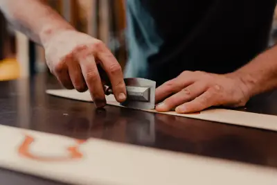 Atelier Gerondal à Lillois - Fabrication artisanale de skis et snowboards