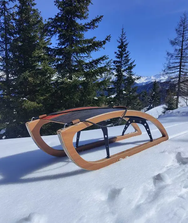 Luges artisanales Gerondal - Luges en bois design intemporel fabriquées en Belgique